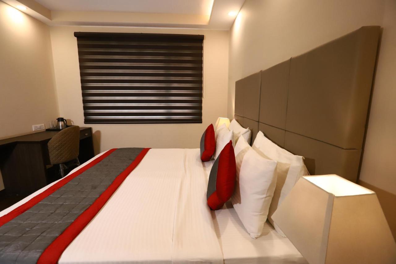 Hotel Azulo Inn Bhikaji Cama Place Delhi - Couple Friendly Local Ids Accepted New Delhi Exterior foto