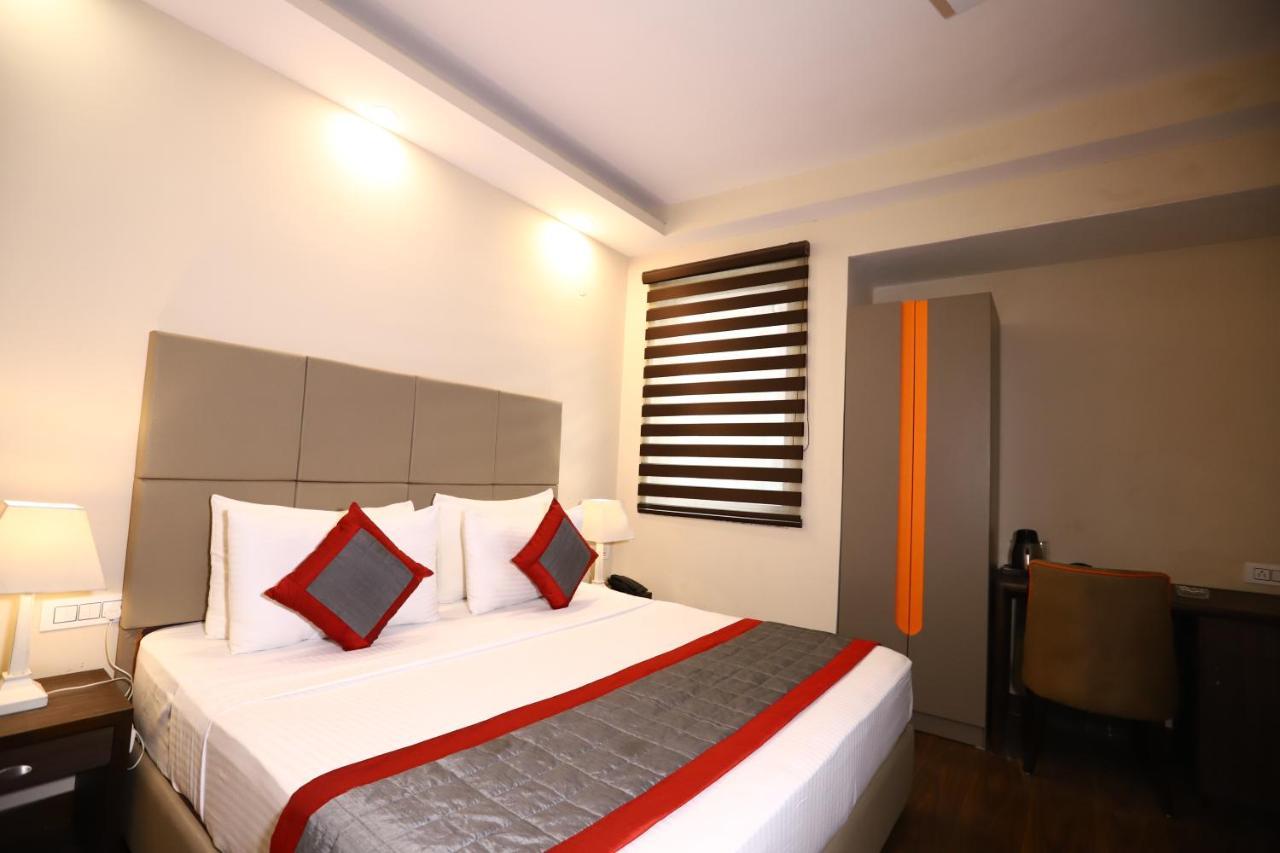 Hotel Azulo Inn Bhikaji Cama Place Delhi - Couple Friendly Local Ids Accepted New Delhi Exterior foto