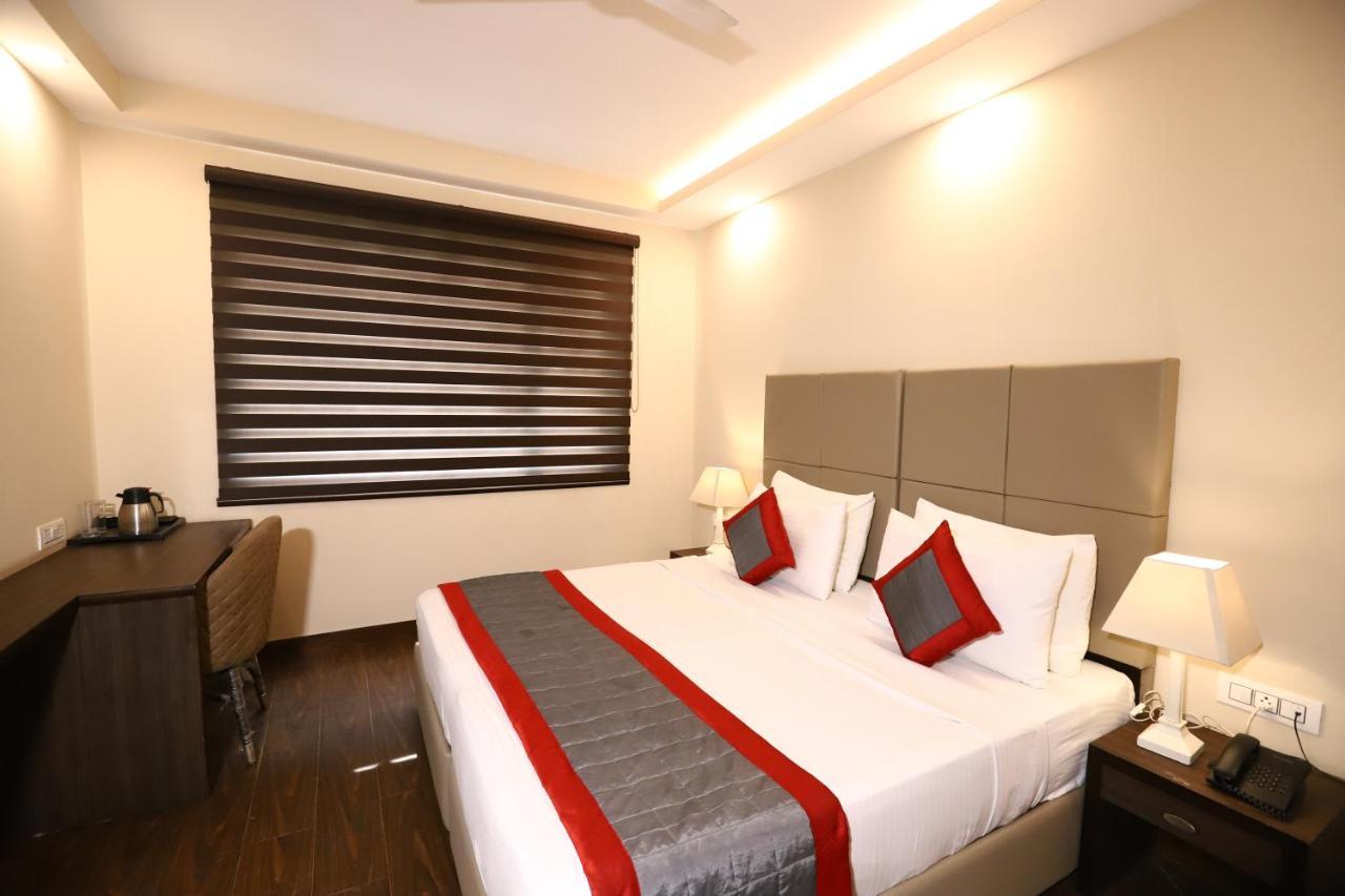 Hotel Azulo Inn Bhikaji Cama Place Delhi - Couple Friendly Local Ids Accepted New Delhi Exterior foto